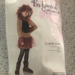 Girls Cuddly Lion Costume w/hoodie SZ: S (4T)